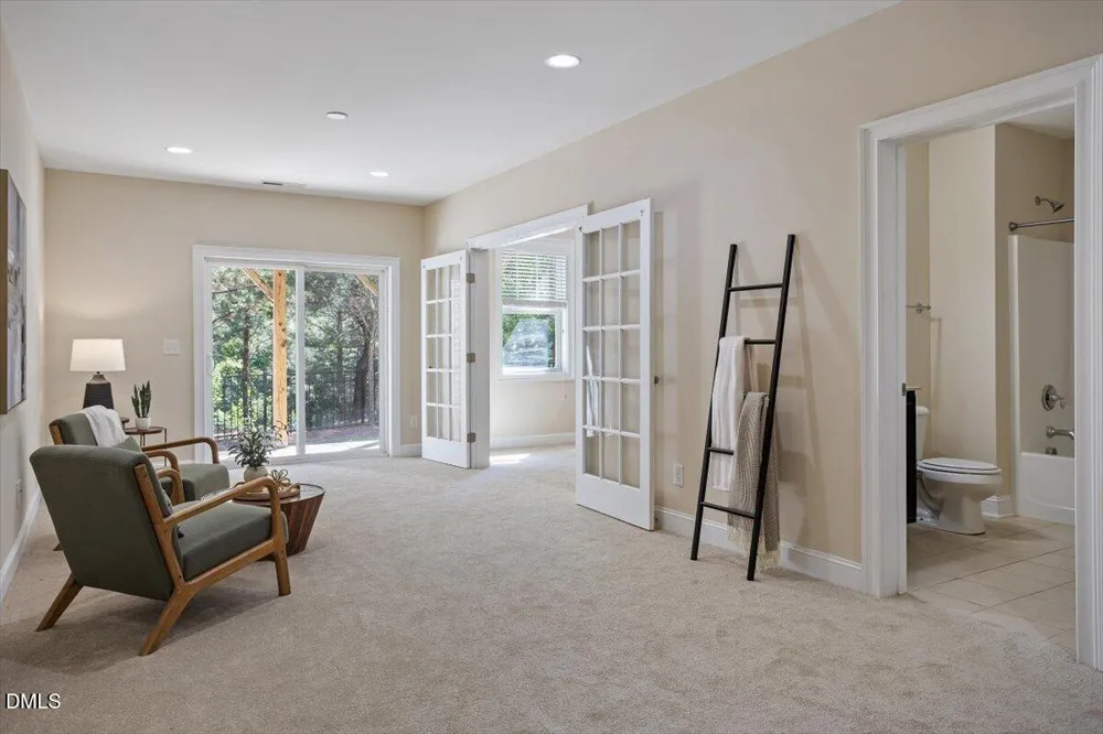 636 Chronicle Drive Cary, NC 27513
