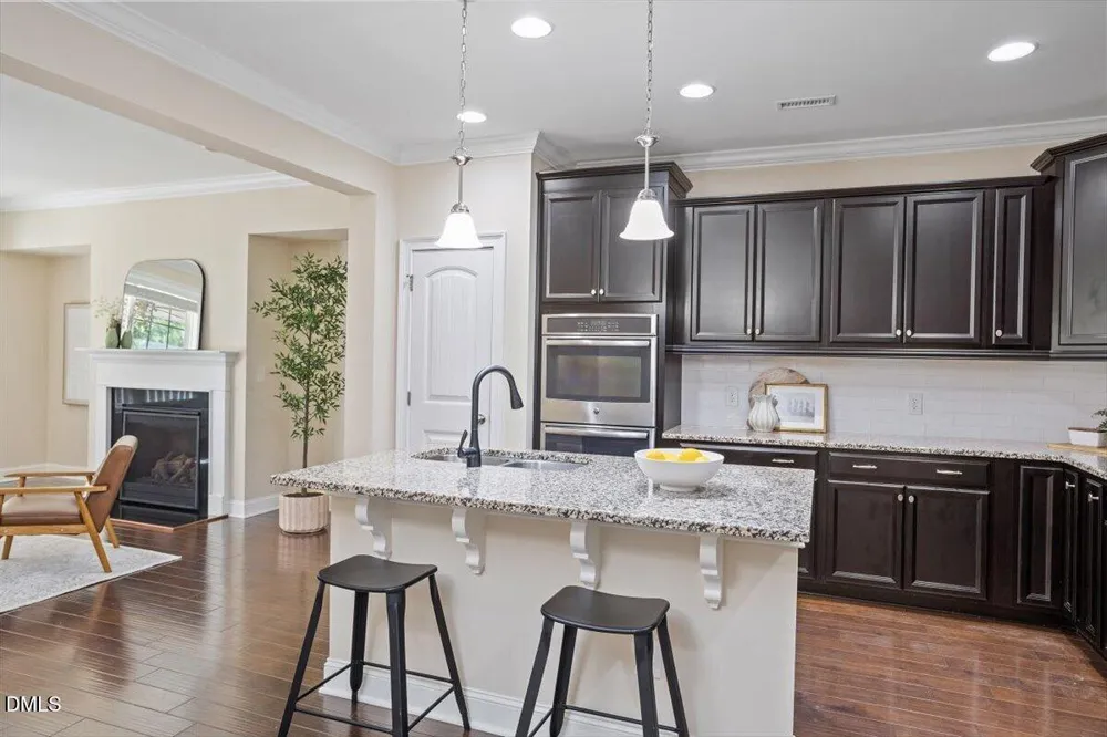 636 Chronicle Drive Cary, NC 27513