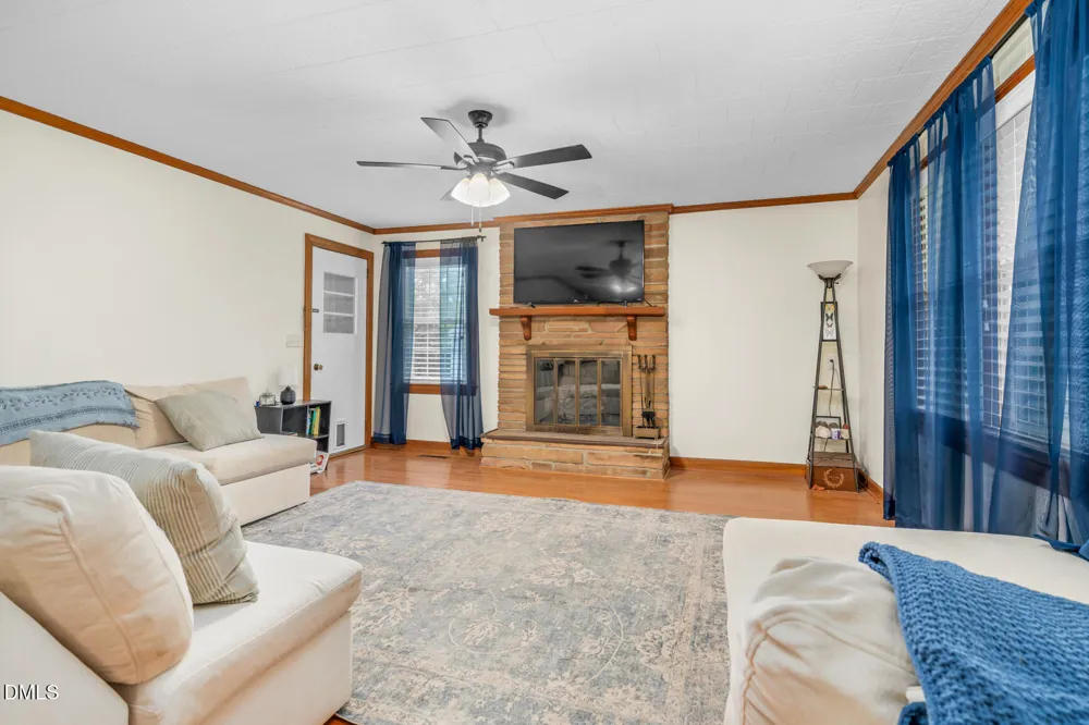 384 Snow Hill Street Ayden, NC 28513