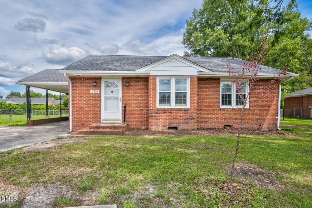 384 Snow Hill Street Ayden, NC 28513