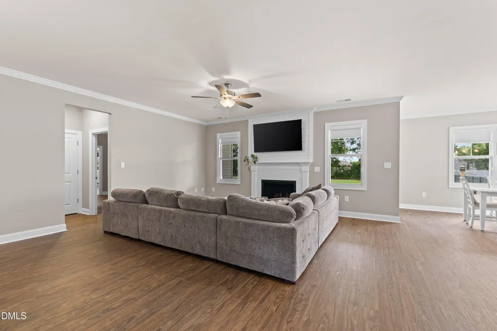 137 Shadybrook Drive Benson, NC 27504