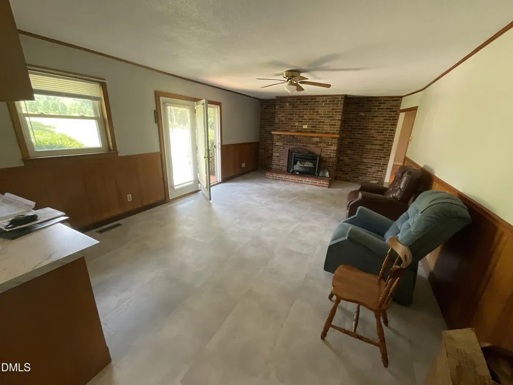 2956 Nc-18 Sparta, NC 28675