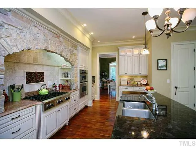 64 Mountain Laurel Chapel Hill, NC 27517