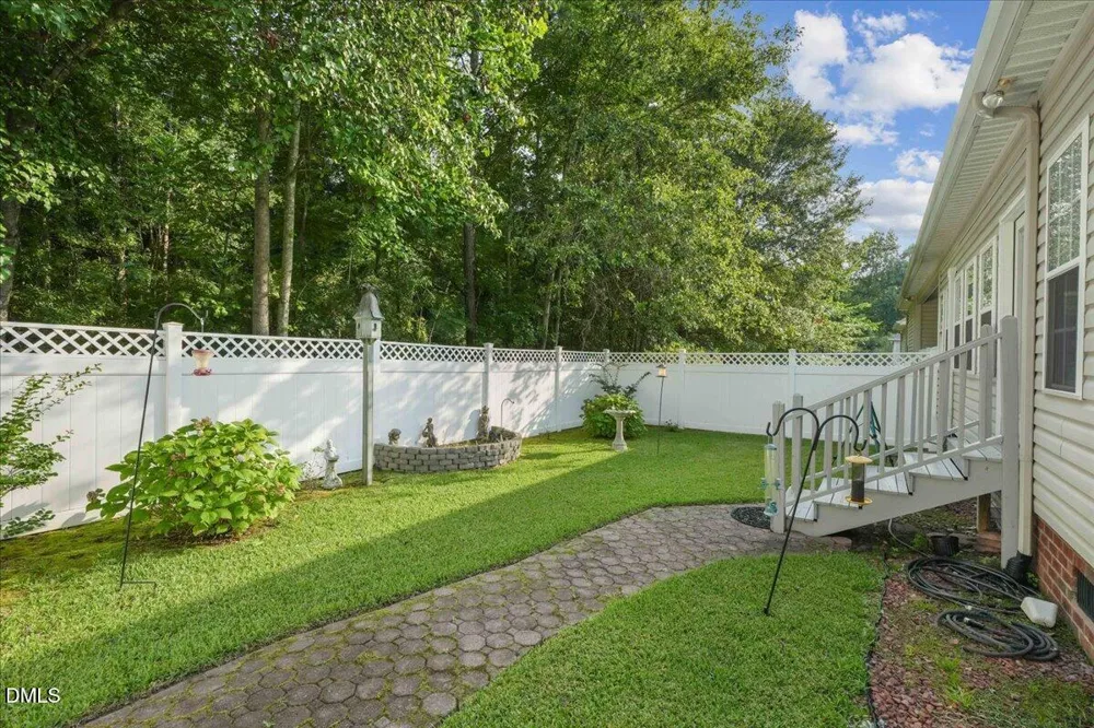 208 Commonsgate Drive Goldsboro, NC 27530
