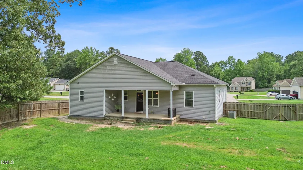 10417 Carsons Creek Drive Zebulon, NC 27597