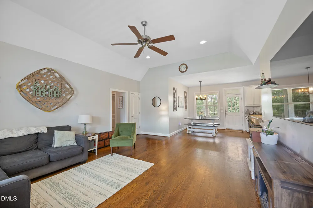 10417 Carsons Creek Drive Zebulon, NC 27597