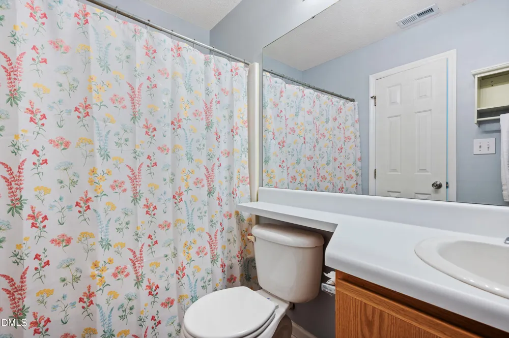 329 Commons Drive Holly Springs, NC 27540