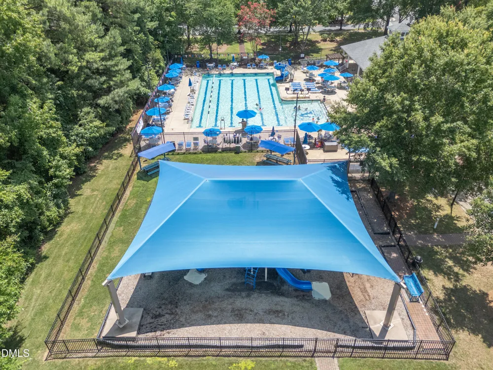 329 Commons Drive Holly Springs, NC 27540