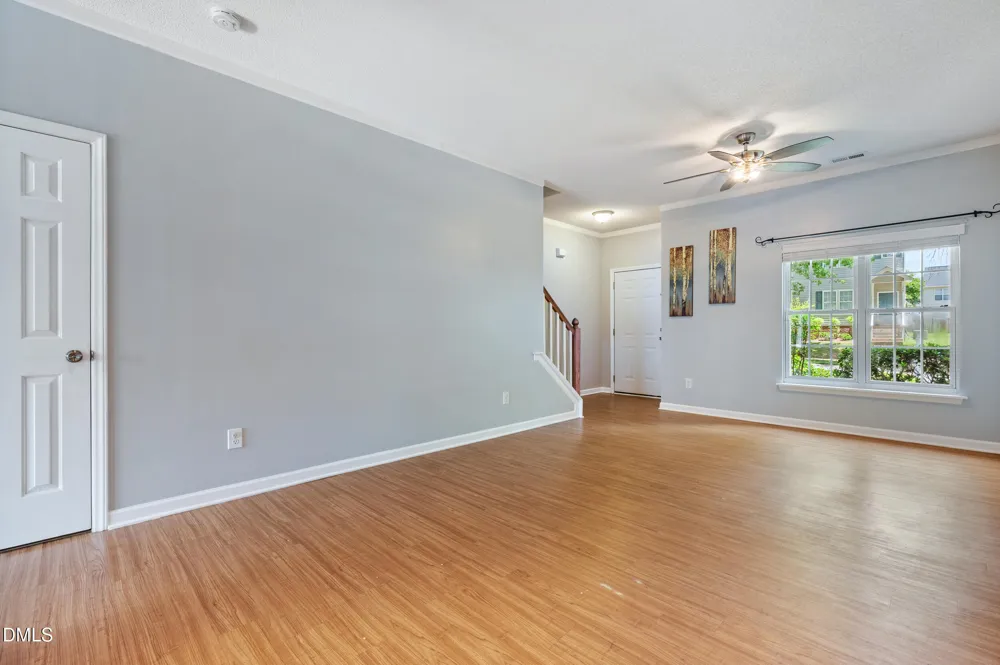 329 Commons Drive Holly Springs, NC 27540