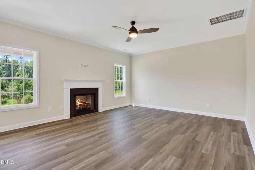 1149 Hedgewood Drive Hope Mills, NC 28348