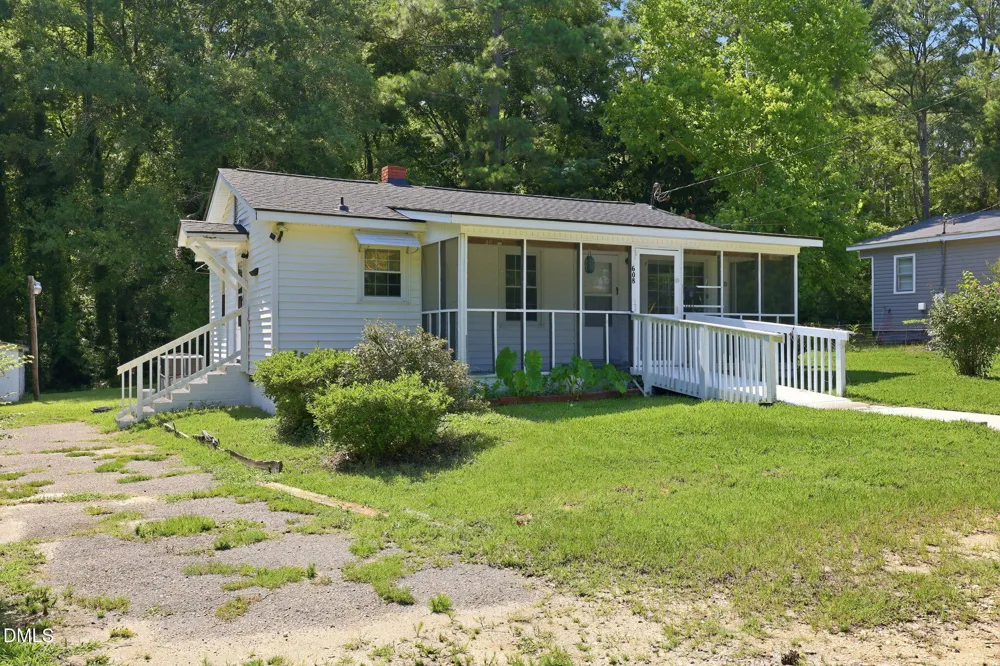 608 16th Street Erwin, NC 28339