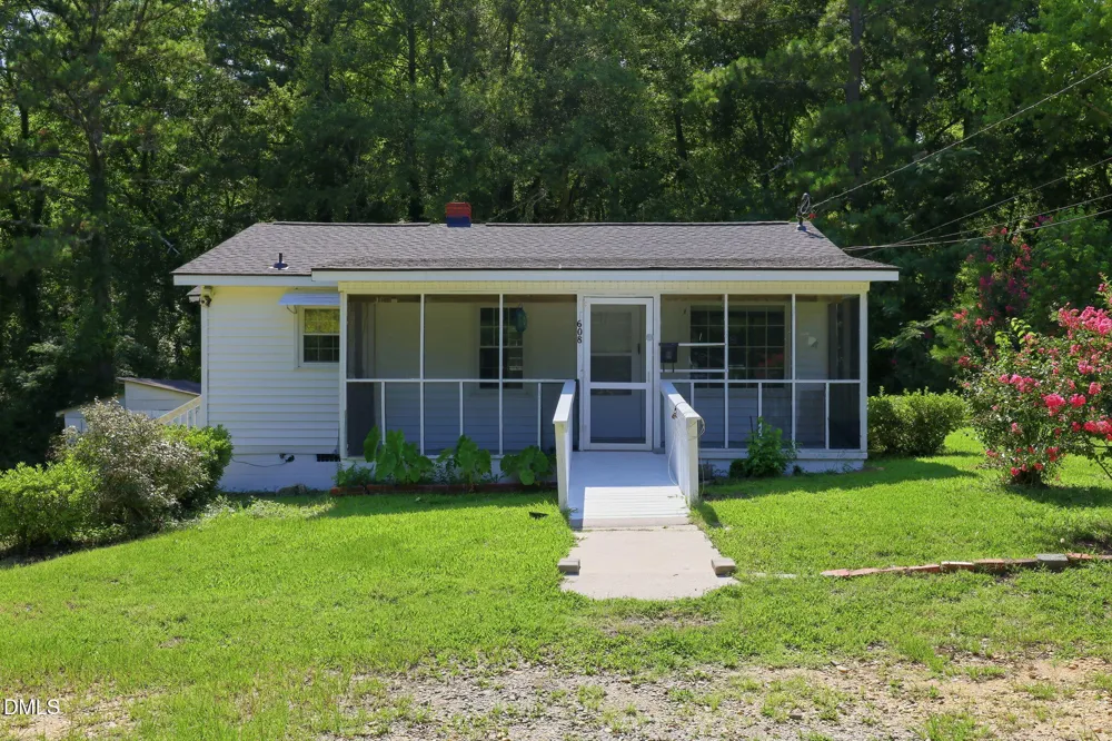 608 16th Street Erwin, NC 28339