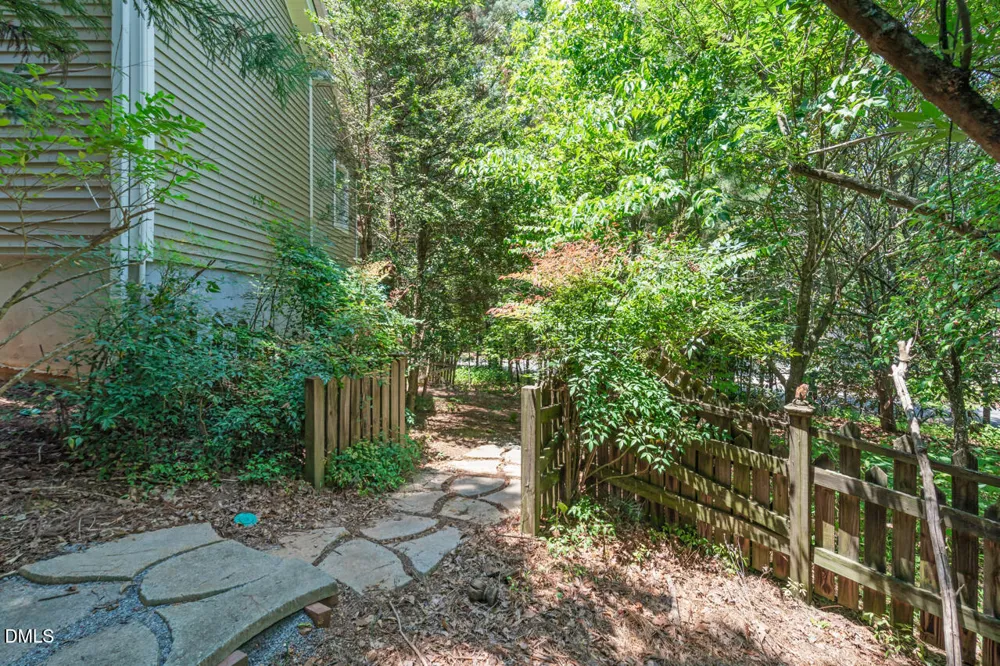 862 Hatfield Pittsboro, NC 27312
