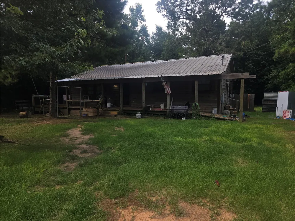 773 The Ole Barney Road Livingston, TX 77351