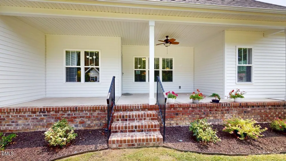 305 Summerfield Drive Pikeville, NC 27863