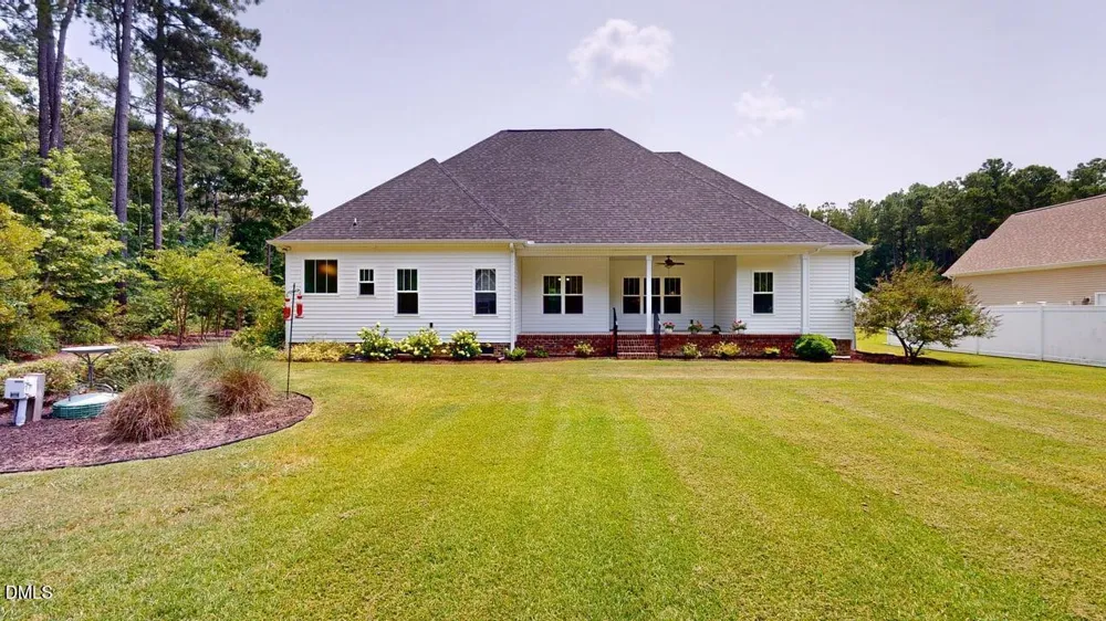 305 Summerfield Drive Pikeville, NC 27863