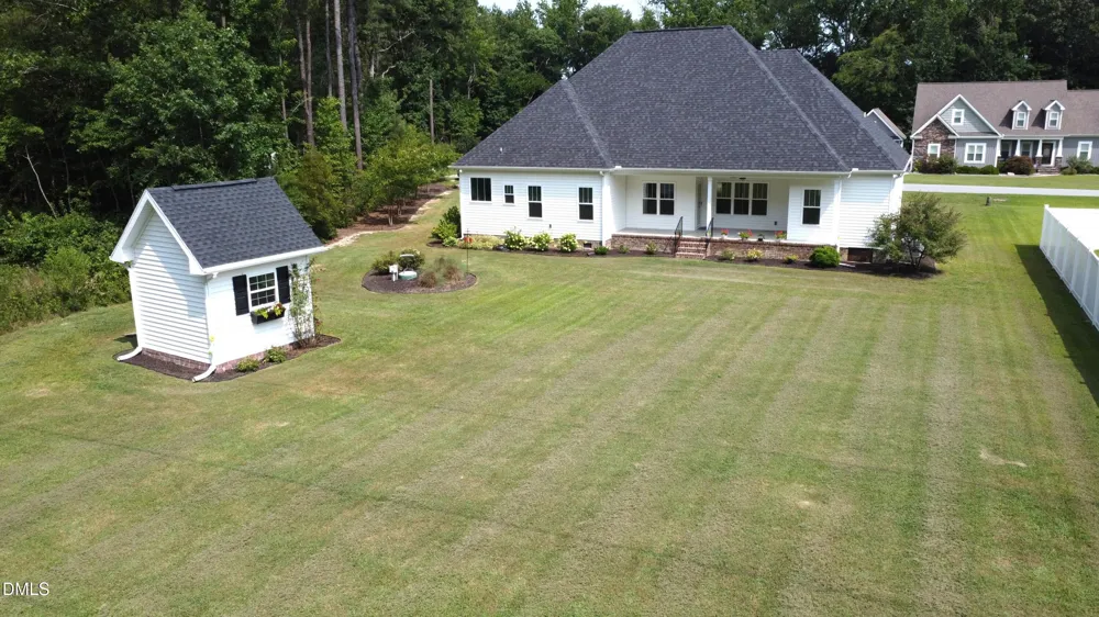 305 Summerfield Drive Pikeville, NC 27863