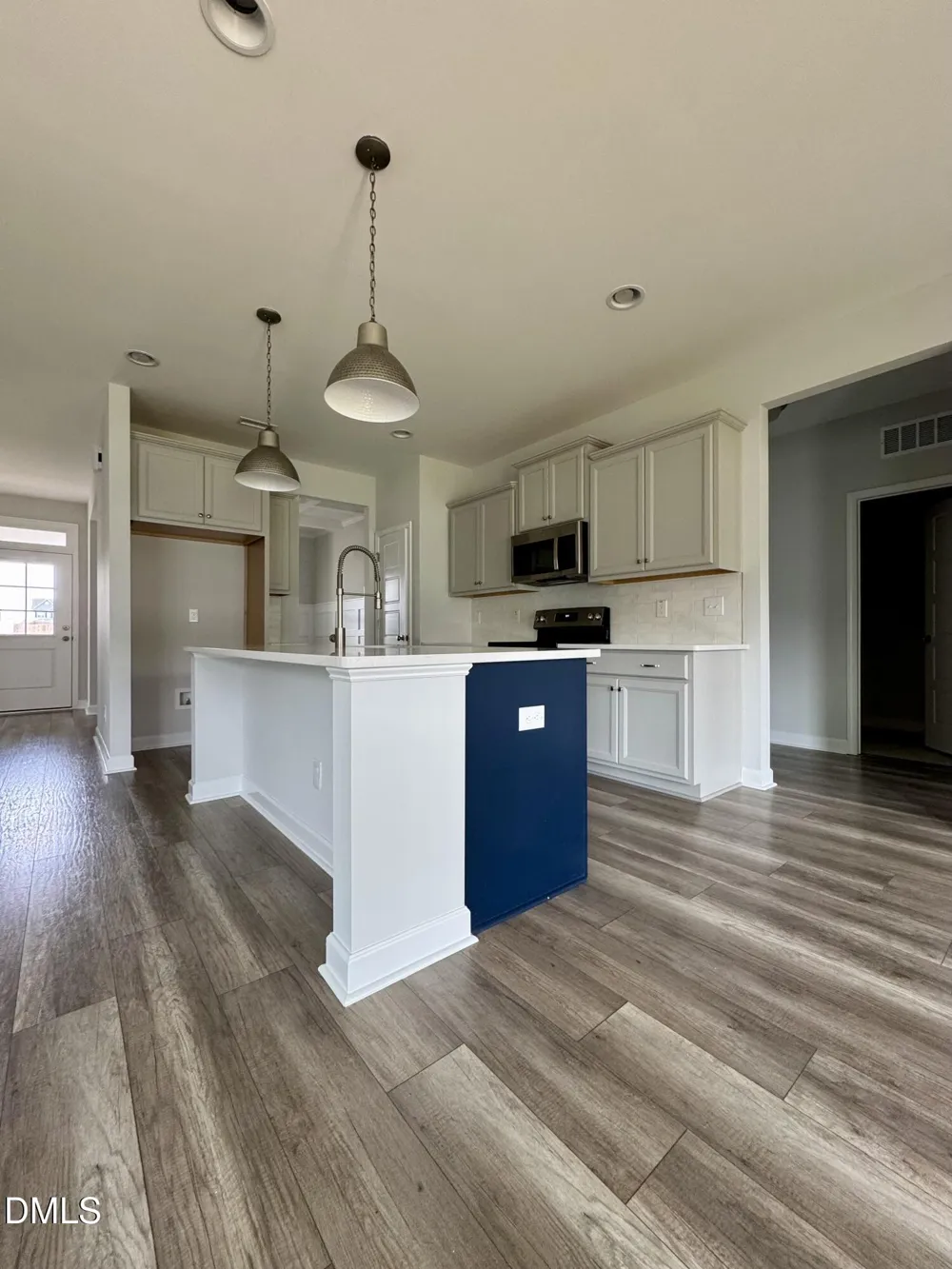 20 E Sand Luggs Court Angier, NC 27501