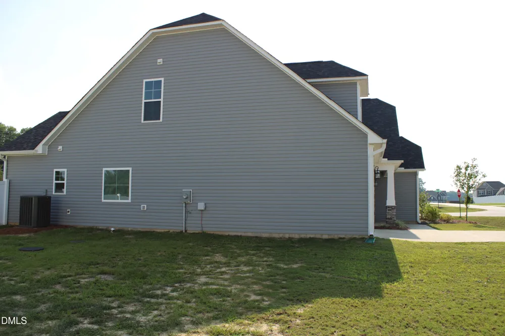 20 E Sand Luggs Court Angier, NC 27501