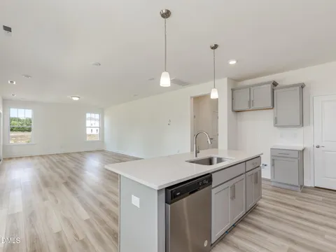 548 Hipwood Drive