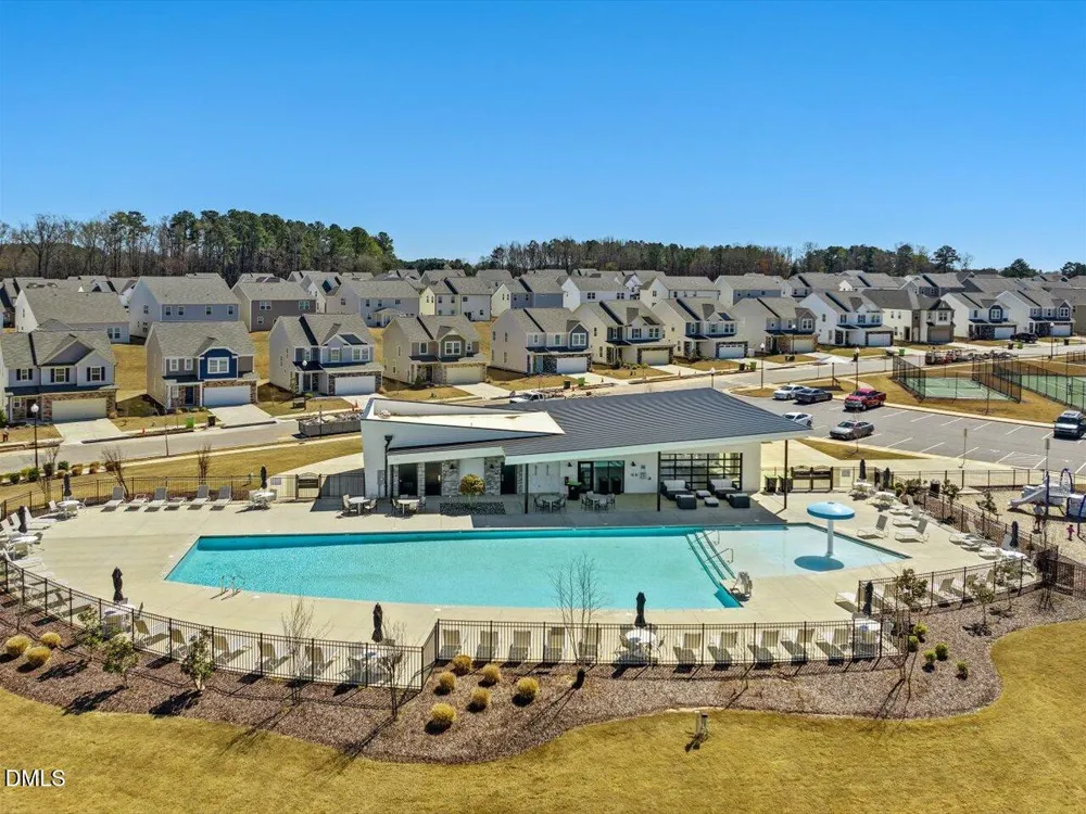 548 Hipwood Drive Zebulon, NC 27597