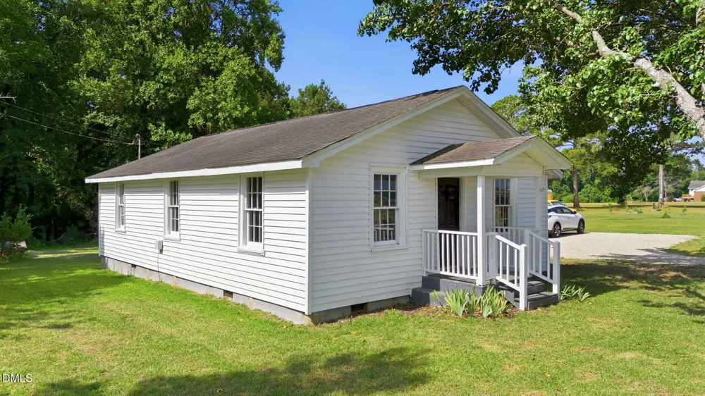 895 Stewart Road Four Oaks, NC 27524
