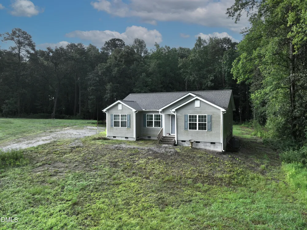5789 Pine Street Bailey, NC 27807