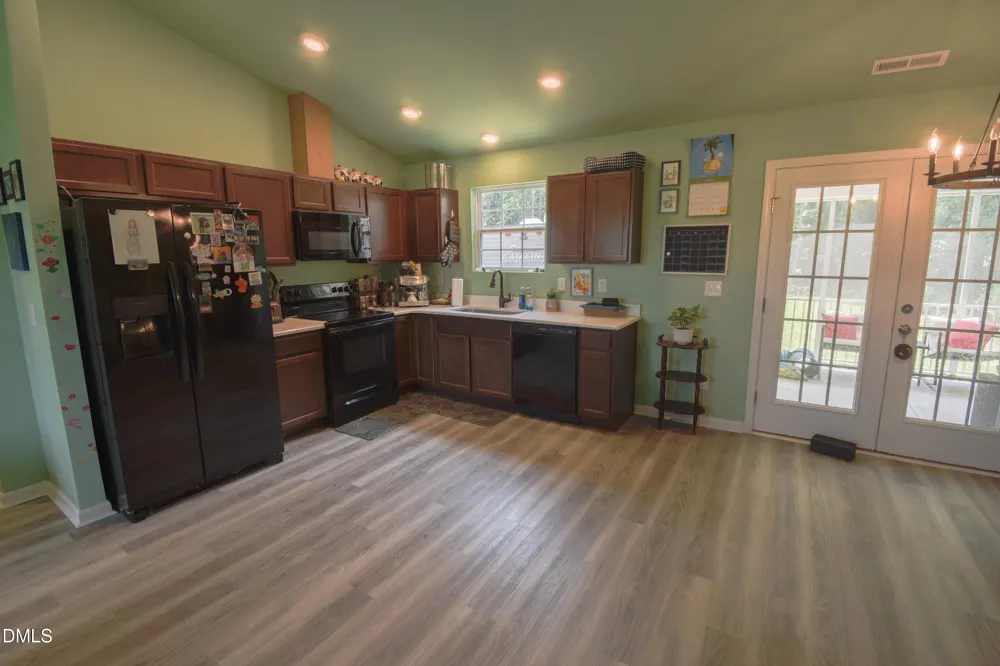 5789 Pine Street Bailey, NC 27807