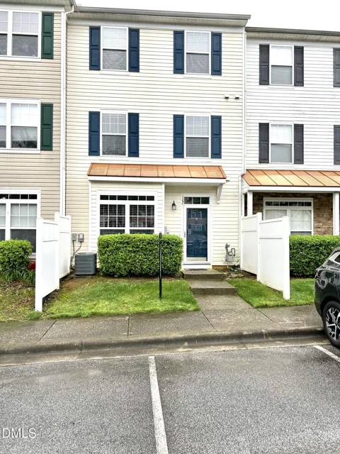 2210 Raven Road #102