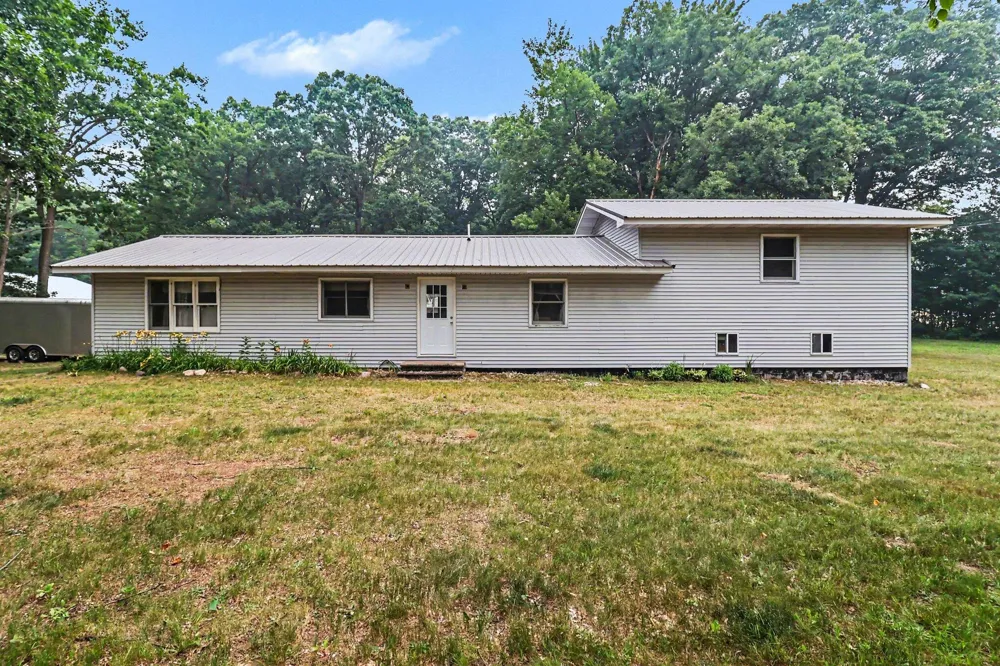 4994 E Madison Road Walkerville, MI 49459