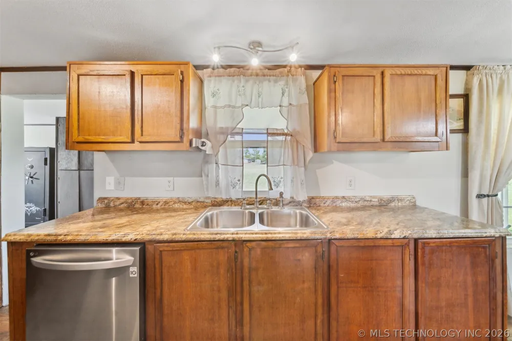 9348 W 620 ROAD Inola, OK 74036
