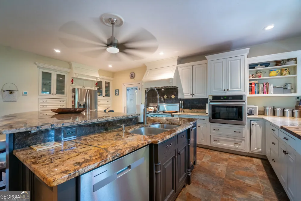 69 Greystone DR Cleveland, GA 30528