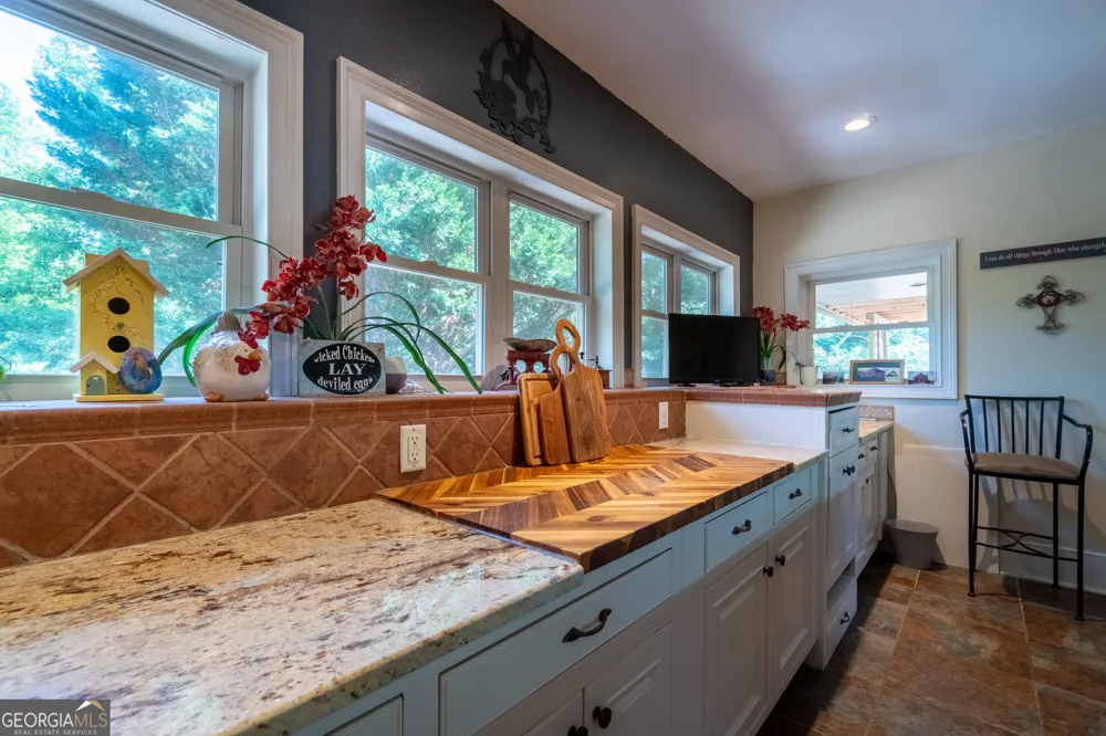 69 Greystone DR Cleveland, GA 30528