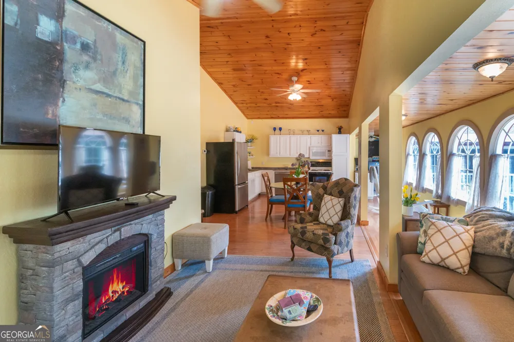 69 Greystone DR Cleveland, GA 30528