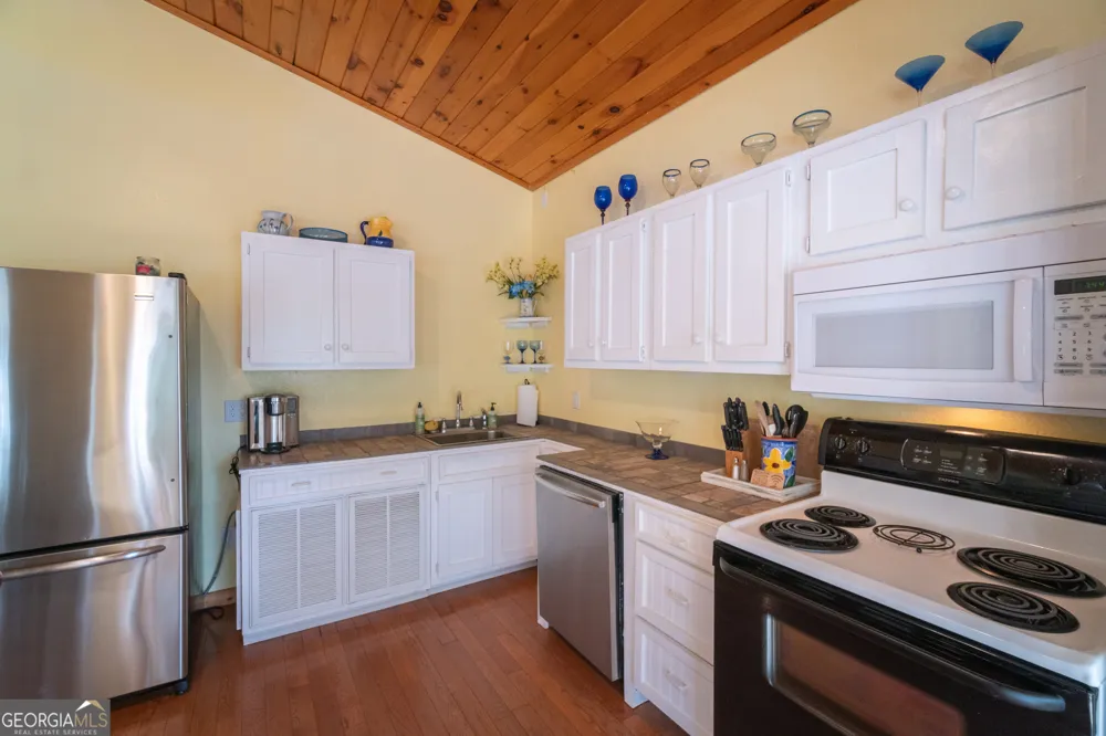 69 Greystone DR Cleveland, GA 30528