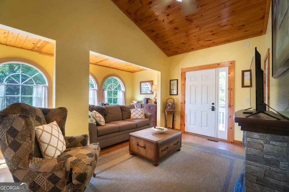 69 Greystone DR Cleveland, GA 30528