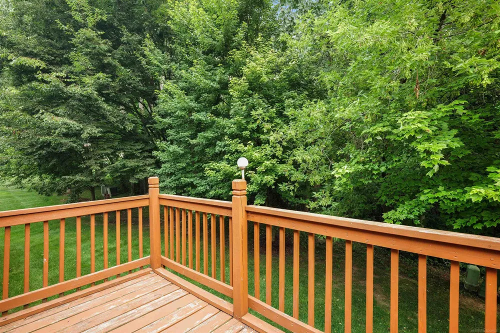 8313 Pine Creek Drive Shelby Charter Township, MI 48316