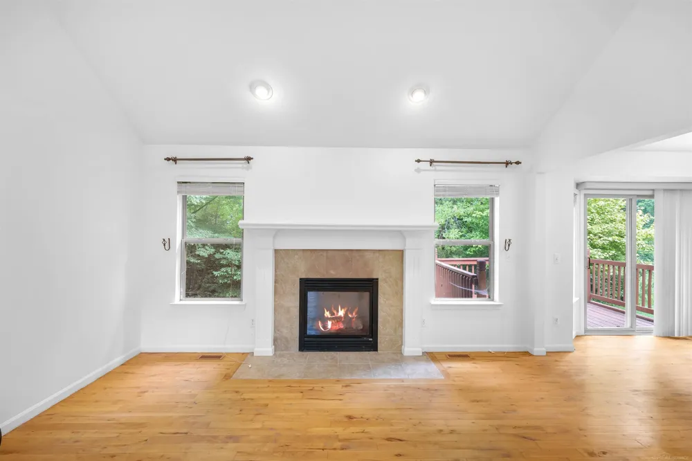 8313 Pine Creek Drive Shelby Charter Township, MI 48316