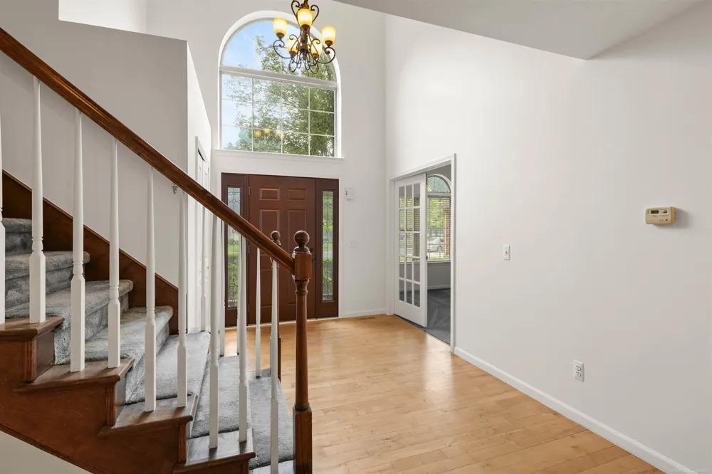 8313 Pine Creek Drive Shelby Charter Township, MI 48316