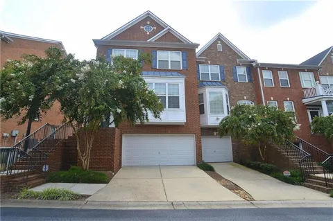 1760 Highlands View SE #5