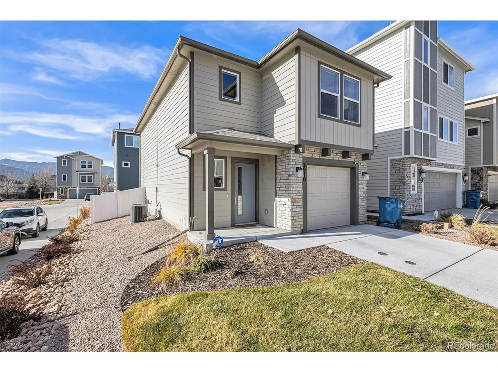 2940 Magic Carpet Loop Colorado Springs, CO 80916