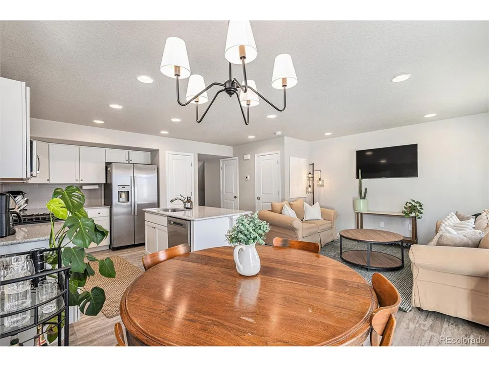 2940 Magic Carpet Loop Colorado Springs, CO 80916