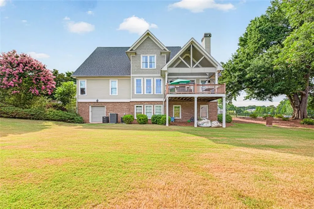 5704 Avalon Commons Way Clermont, GA 30527