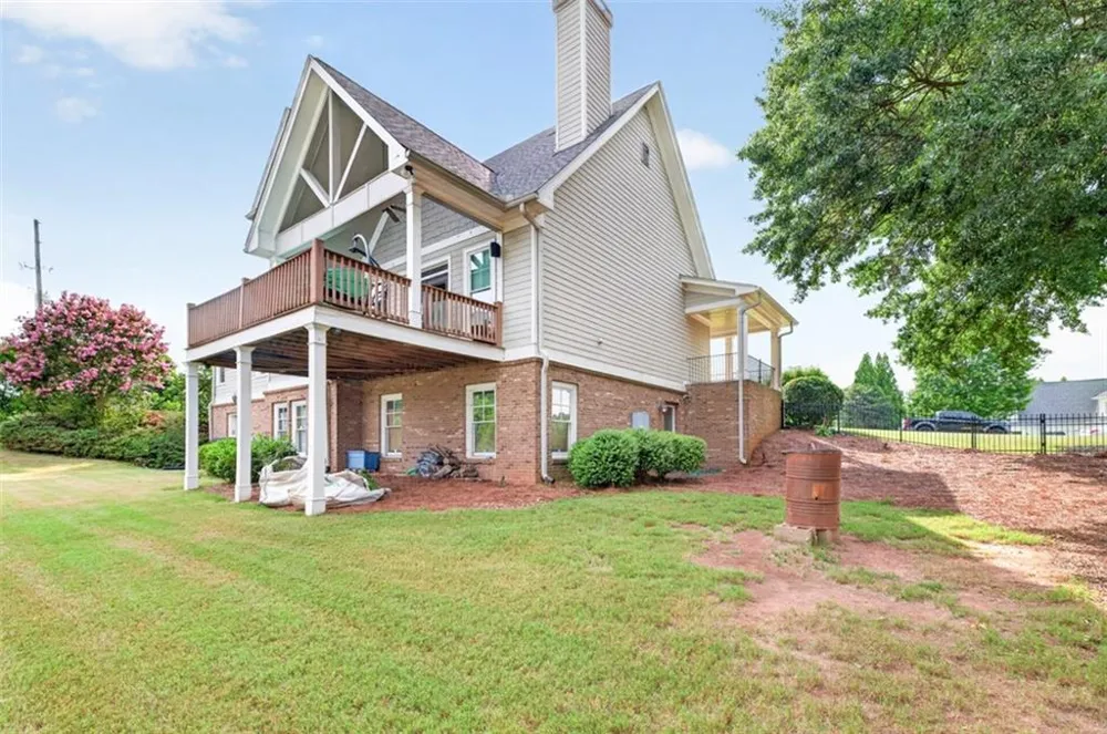 5704 Avalon Commons Way Clermont, GA 30527