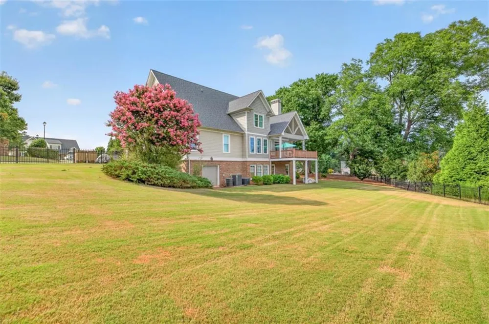 5704 Avalon Commons Way Clermont, GA 30527