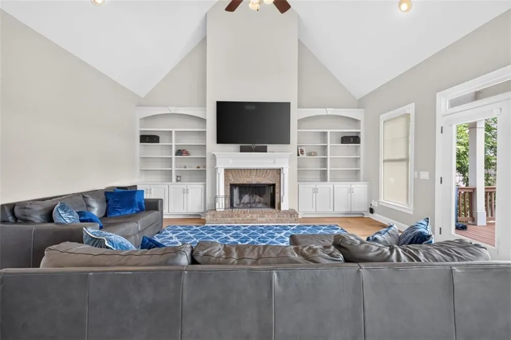 5704 Avalon Commons Way Clermont, GA 30527