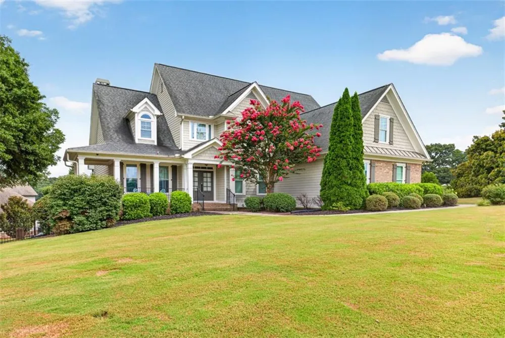 5704 Avalon Commons Way Clermont, GA 30527