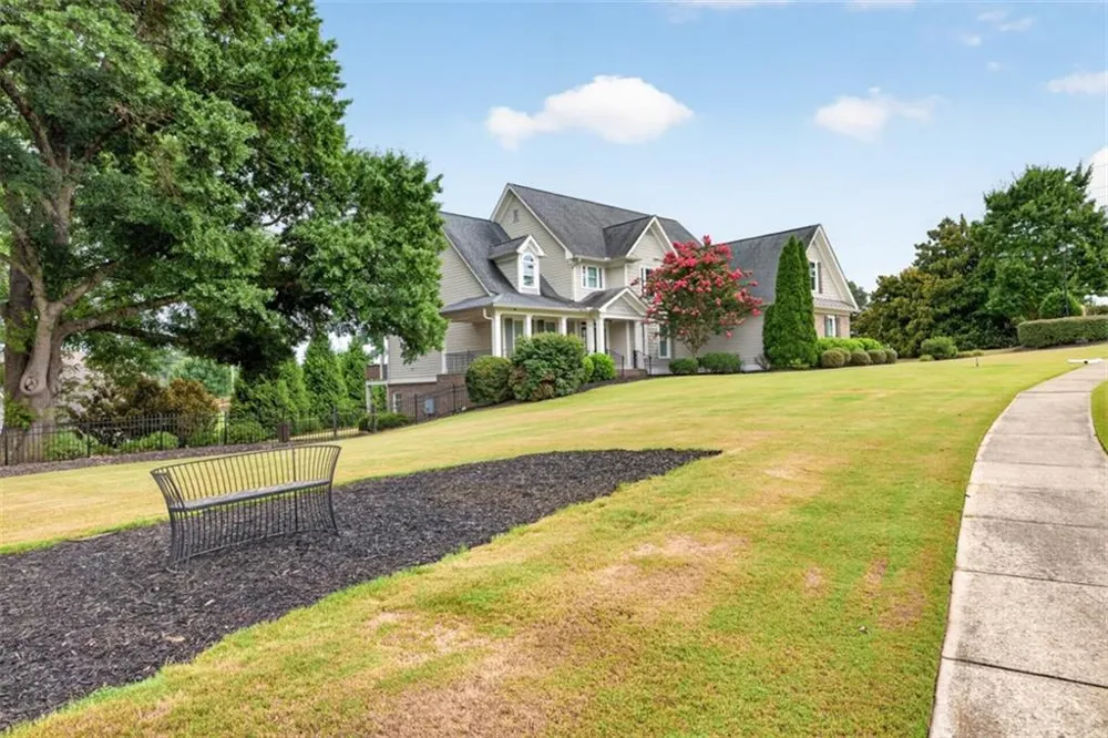 5704 Avalon Commons Way Clermont, GA 30527