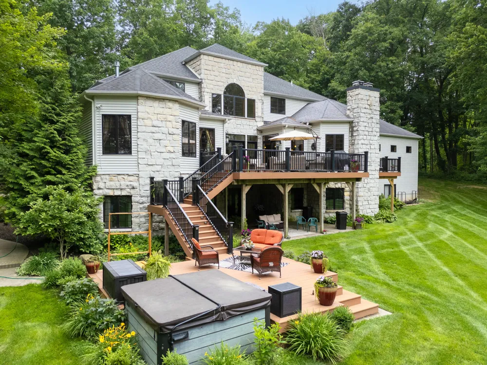554 Bailey Lake Drive NE Lowell, MI 49331