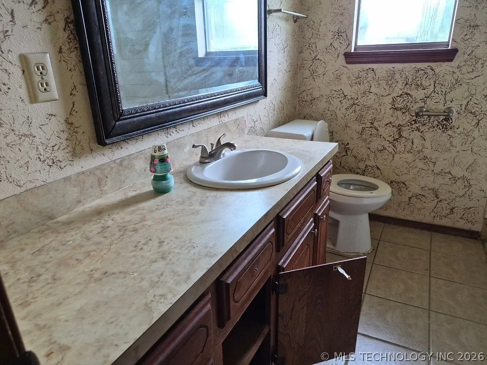 1418 E 1st Street Okmulgee, OK 74447